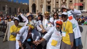 Vaticano, Papa Francesco celebra la messa per la Giornata Mondiale dei Bambini
