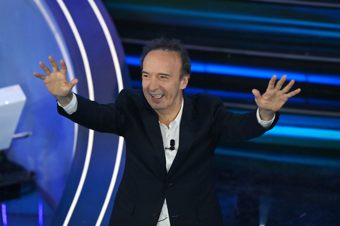 Sanremo 2025, Roberto Benigni aprirà la quarta serata del Festival