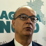 Scuola, Valditara: “Dal prossimo anno corsi obbligatori per alunni stranieri che non conoscono l’italiano”