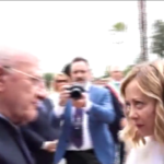 Caivano, Meloni saluta De Luca: “Sono la stronza, come va?”