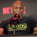 Mike Tyson, malore in aereo: colpito da un’ulcera, ora sta meglio