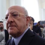De Luca rimprovera Meloni: “Ieri doveva essere a Brescia non a Caivano”