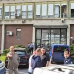 Rivolta al carcere Beccaria di Milano: decine le volanti della polizia