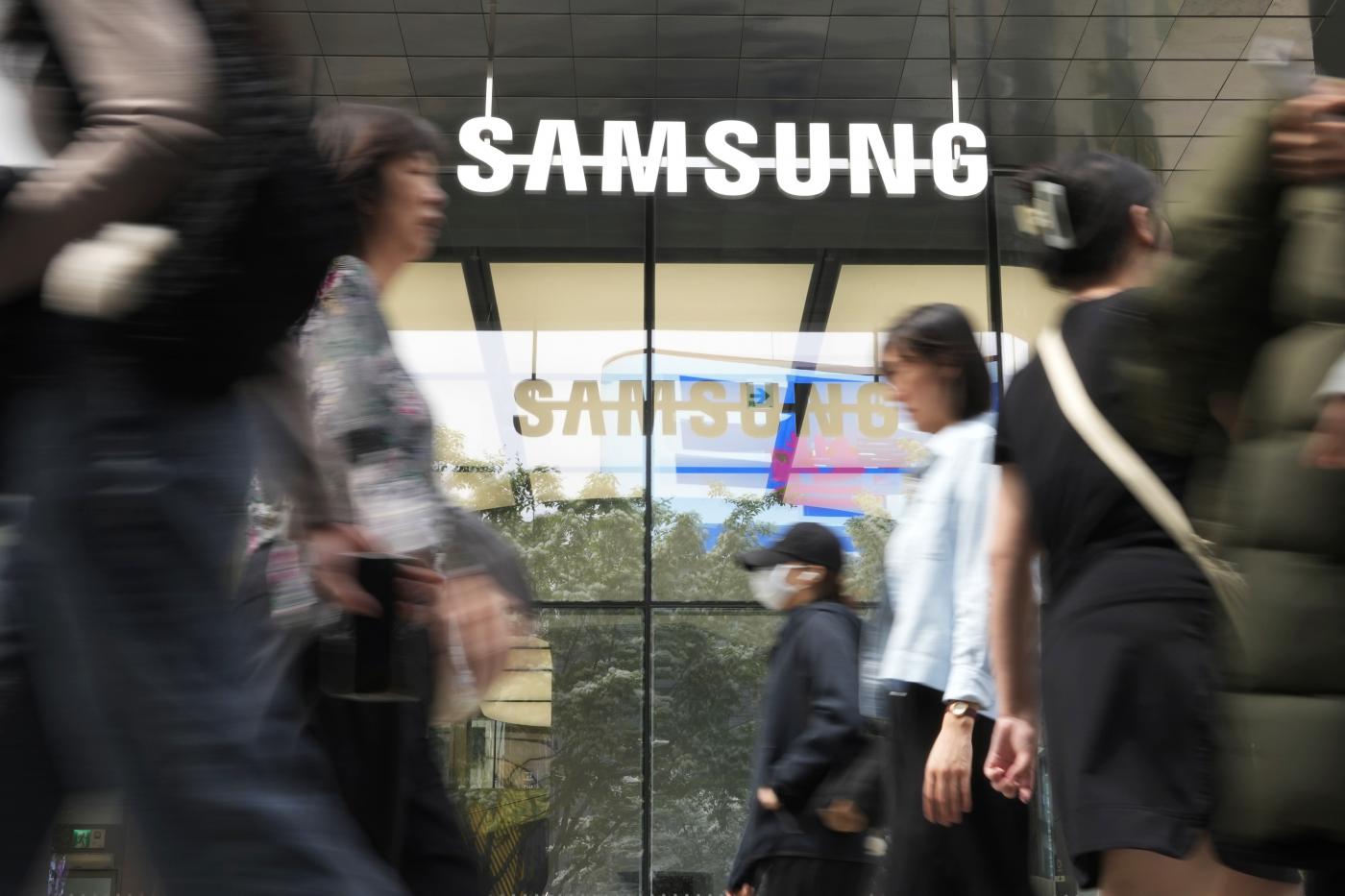 Samsung, disputa su salari: annunciato primo sciopero di sempre Samsung, disputa su salari: annunciato primo sciopero di sempre