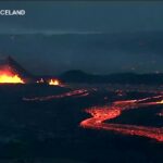 Eruzione vulcano Islanda, il cielo si colora di arancione
