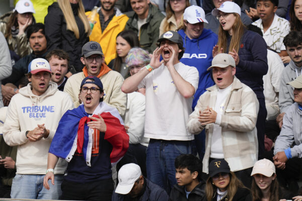 Roland Garros, stop all’alcool in tribuna dopo intemperanze tifosi