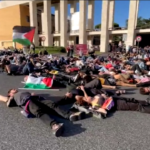Roma, flash mob di studenti palestinesi: “Fermate il massacro a Gaza”