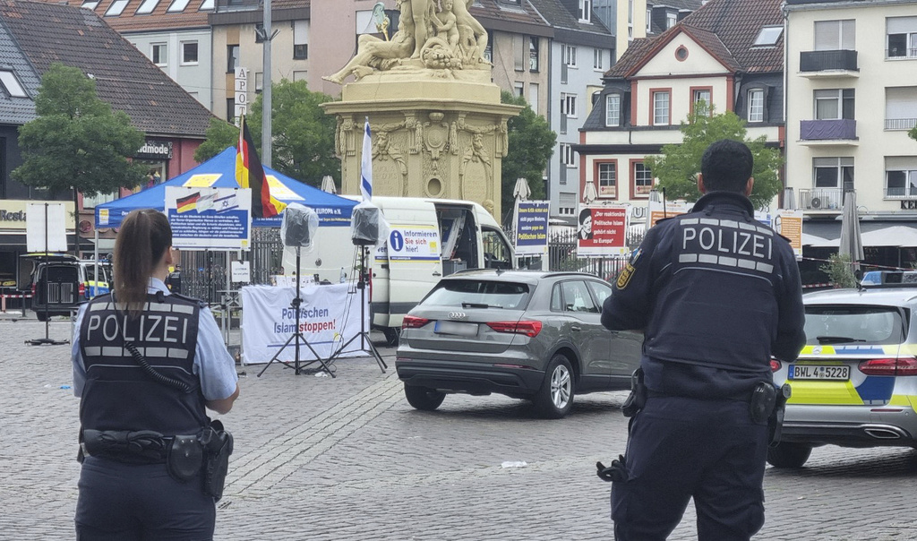 Germania, attacco con coltello in strada a Mannheim: almeno 5 feriti
