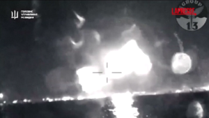 Crimea, Ucraina annuncia di aver colpito navi russe e diffonde video