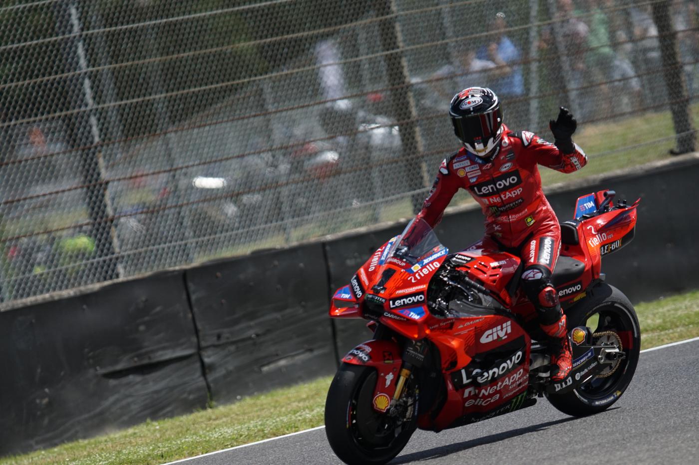 MotoGp, Mugello: Bagnaia vince gara sprint davanti a Marquez MotoGp, Mugello: Bagnaia vince gara sprint davanti a Marquez
