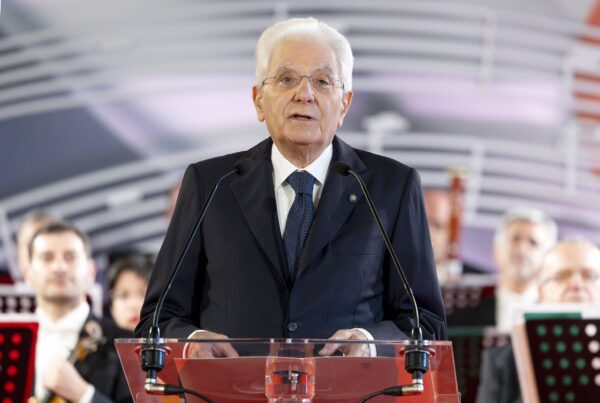 2 Giugno, Mattarella: “Voto fu per italiani chiamata alla responsabilità”