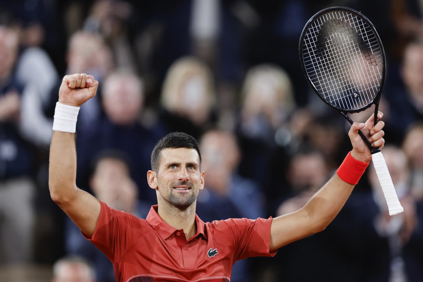 Roland Garros, Musetti sfiora l’impresa: Djokovic vince al 5° set
