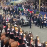 2 giugno, Mattarella ai Fori Imperiali a bordo della Lancia Flaminia