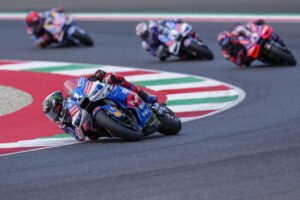 Gp Italia, doppietta Ducati: vince Bagnaia davanti a Bastianini