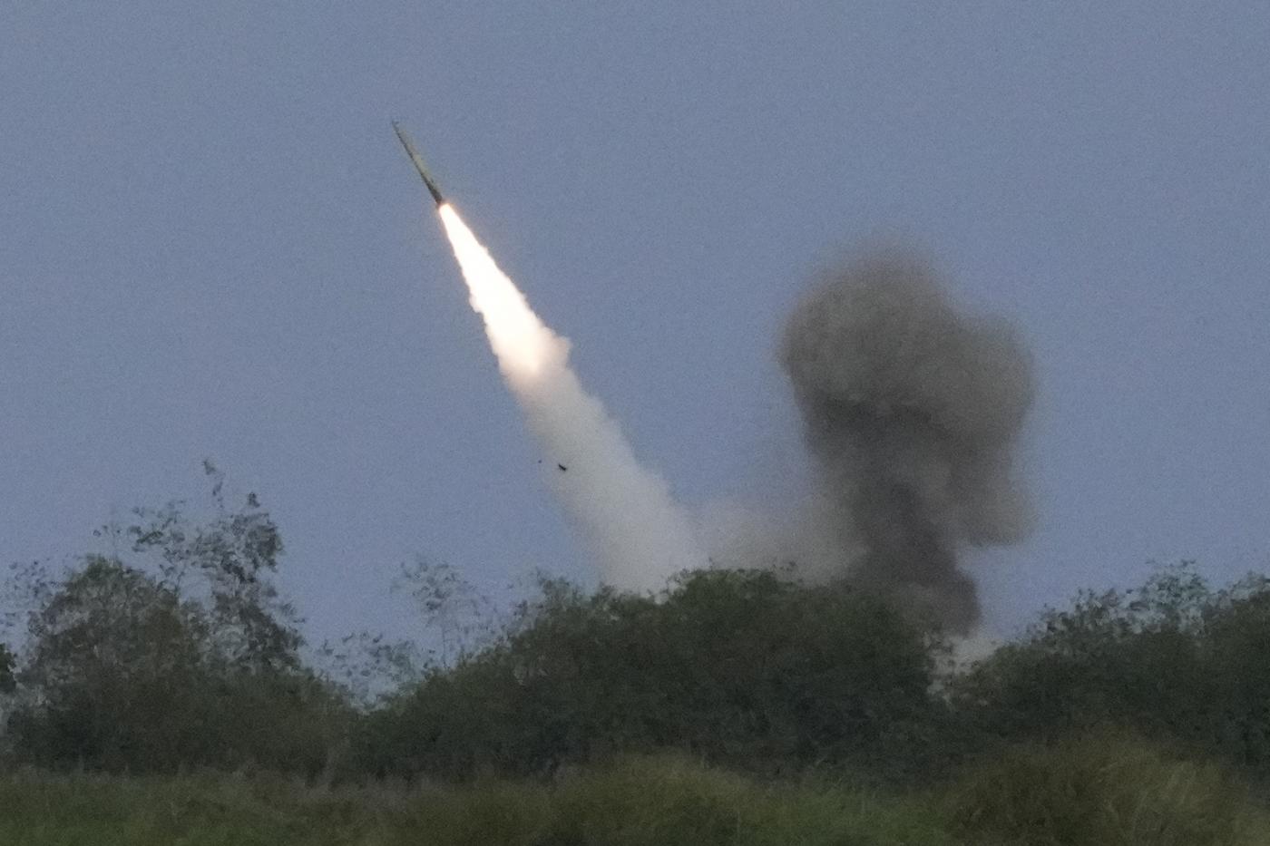 Ucraina, Media russi: “Kiev ha già attaccato in Russia con missili americani”