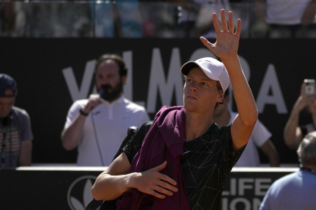 Galleria foto 'Jannik Sinner primo italiano a diventare numero 1 al mondo. Le sue foto più belle' - foto 16