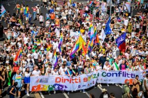 Corteo Milano Pride 2022 da Stazione Centrale