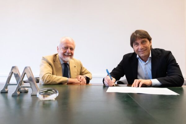 De Laurentiis annuncia Conte al Napoli: “Benvenuto Antonio”