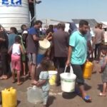 Gaza, emergenza idrica: in centinaia in fila per l’acqua a Khan Younis