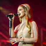 I-Days, Lana Del Rey regala un sogno hollywoodiano ai fan
