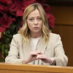 Migranti, Meloni: “Esposto a procura antimafia su decreti flussi”