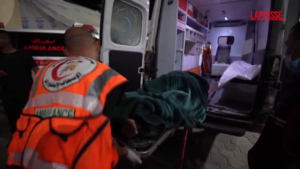 Gaza, raid israeliano su una scuola: oltre 30 morti