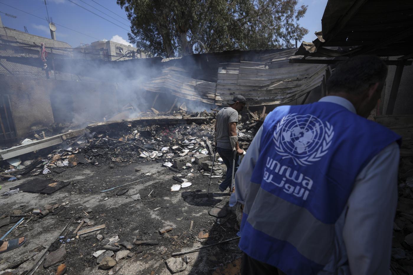 Gaza, Unrwa: “In raid su scuola Nuseirat uccisi sei nostri membri”