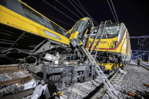 Repubblica Ceca, scontro fra treni: almeno due morti e decine di feriti