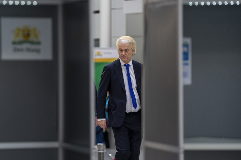 Europee, exit poll Olanda: coalizione Verdi/Sinistra in vantaggio su Wilders Europee, exit poll Olanda: coalizione Verdi/Sinistra in vantaggio su Wilders