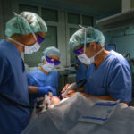 Cheratopigmentazione, l’intervento per cambiare il colore agli occhi: cos’è e cosa si rischia