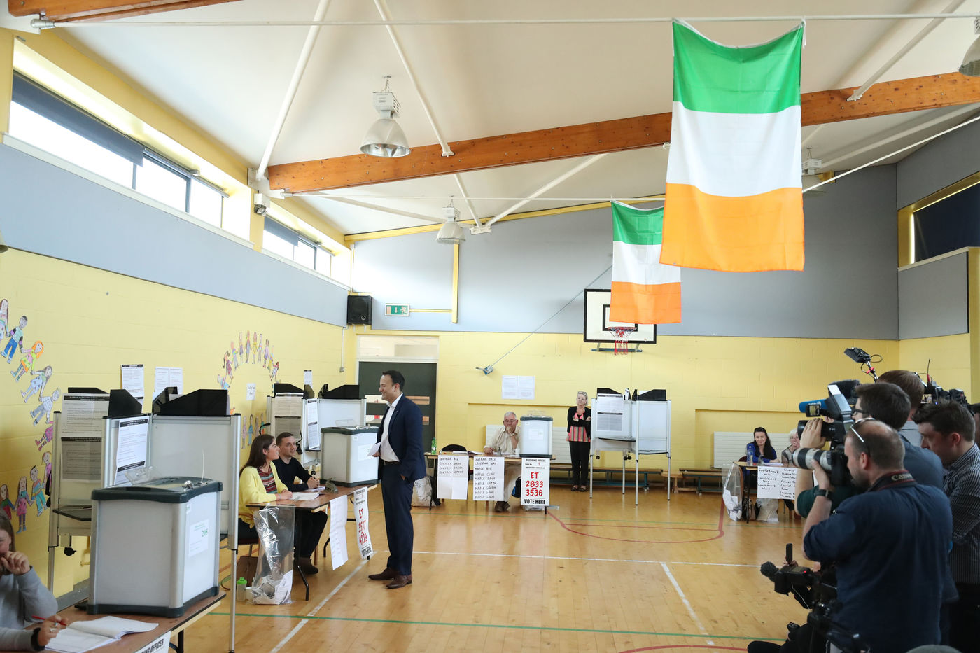 Europee, urne aperte in Irlanda e Repubblica Ceca