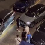 Milano, rissa alle Colonne di San Lorenzo: sale in auto e travolge ragazzi