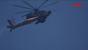 Medioriente, elicottero militare israeliano spara su Gaza