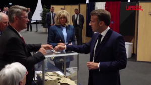 Europee, Francia: Macron vota a Le Touquet