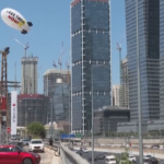 Israele, a Tel Aviv un pallone aerostatico per chiedere rilascio ostaggi a Gaza