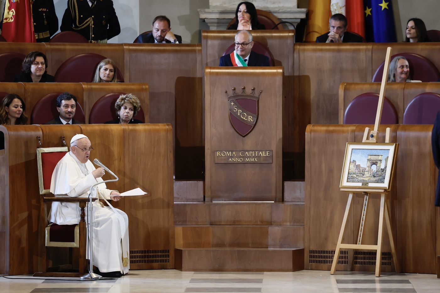 Giubileo, Papa: “Aprirò una Porta Santa in un carcere”