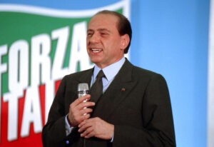 Berlusconi, un anno dalla morte: il ricordo ad Arcore e in Parlamento