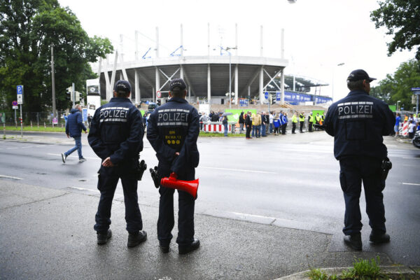 Euro 2024, pericolo hooligan e attentati: in Germania un torneo blindato