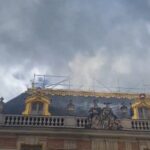 Parigi, incendio alla reggia di Versailles: fiamme domate dai pompieri