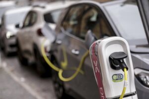 Ue, dazi contro Cina per sussidi a settore auto elettriche