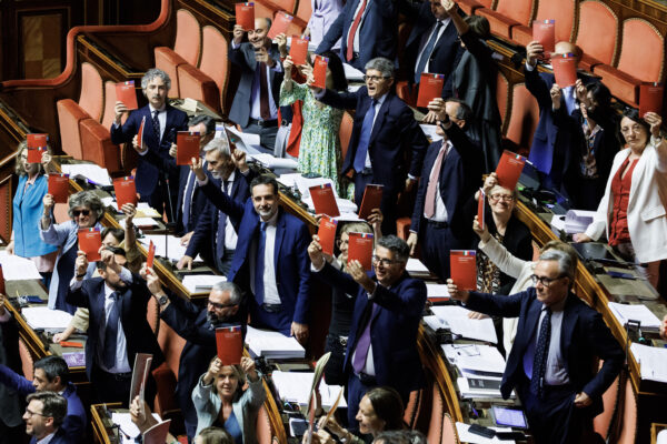 Premierato, primo sì a elezione diretta: Senato approva articolo 5