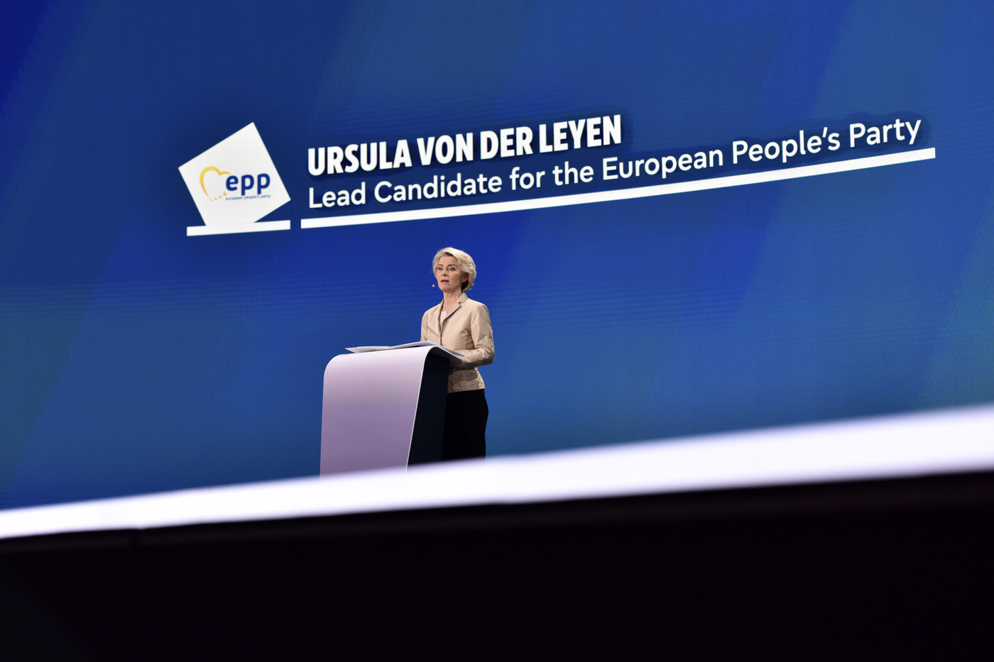 Europee, von der Leyen al Ppe: “Ampia alleanza partendo da S&D e Renew” Europee, von der Leyen al Ppe: “Ampia alleanza partendo da S&D e Renew”