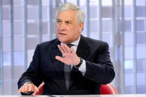 Il ministro Antonio Tajani ospite della trasmissione L’aria che tira di LA7