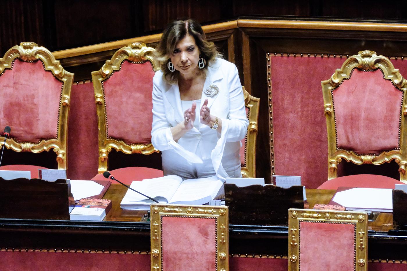 Premierato, senatori M5s, Pd e Avs abbandonano aula