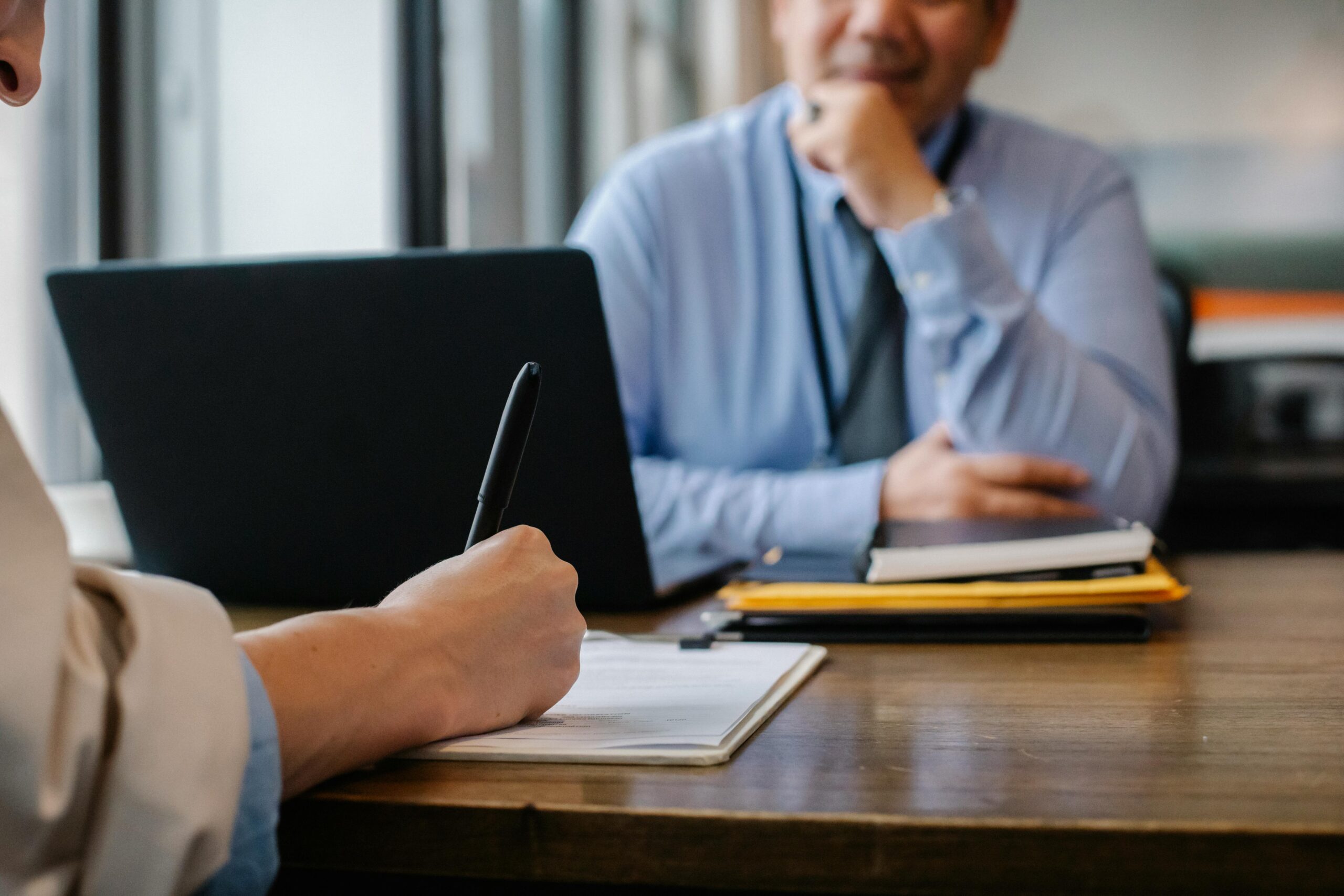 Lavoro, 1.250 euro di stipendio? Un laureato su tre dice no