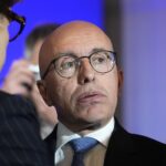 Francia, Repubblicani convalidano l’espulsione di Ciotti dal partito