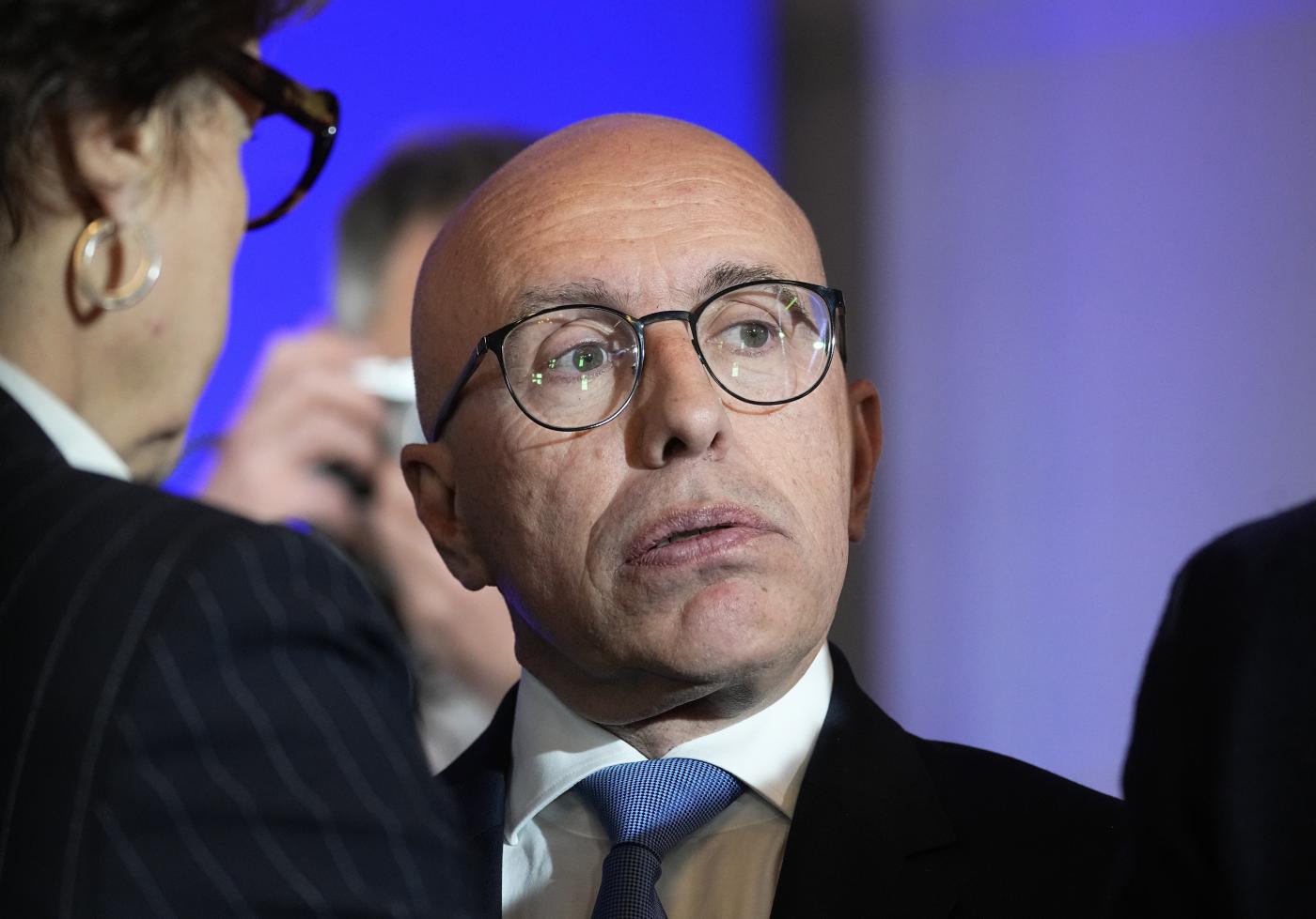 Francia, Repubblicani convalidano l’espulsione di Ciotti dal partito