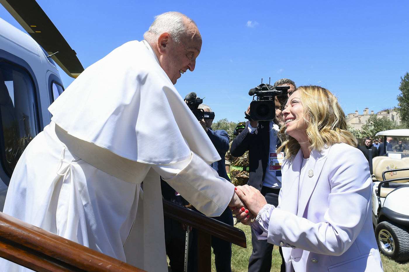 G7, Francesco primo Papa tra i Grandi per parlare di intelligenza artificiale