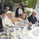 AI, Papa Francesco al G7: “Strumento affascinante e tremendo, serve politica sana”