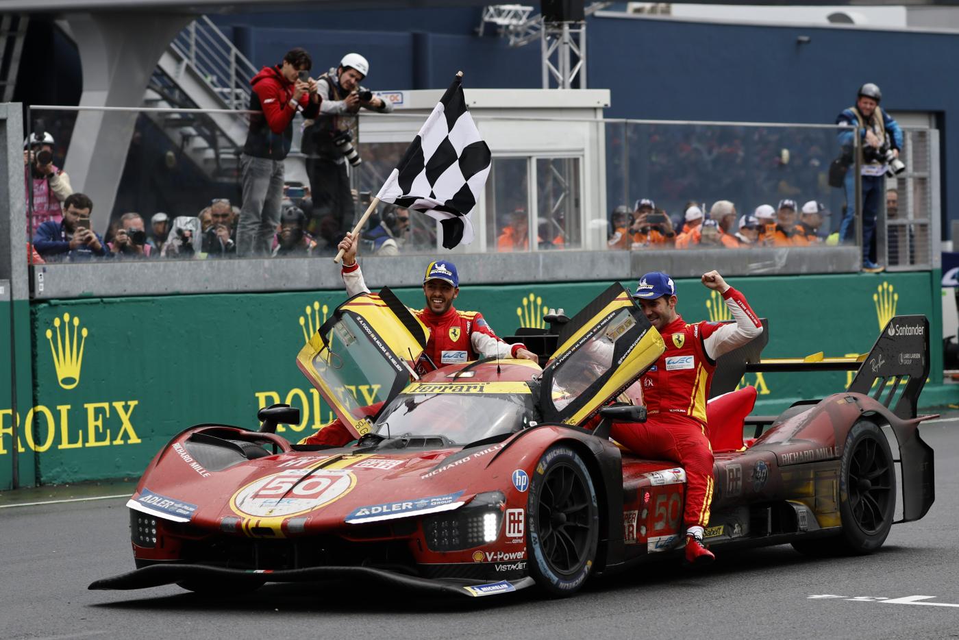 Le Mans, trionfo Ferrari alla 24 Ore: secondo successo di fila